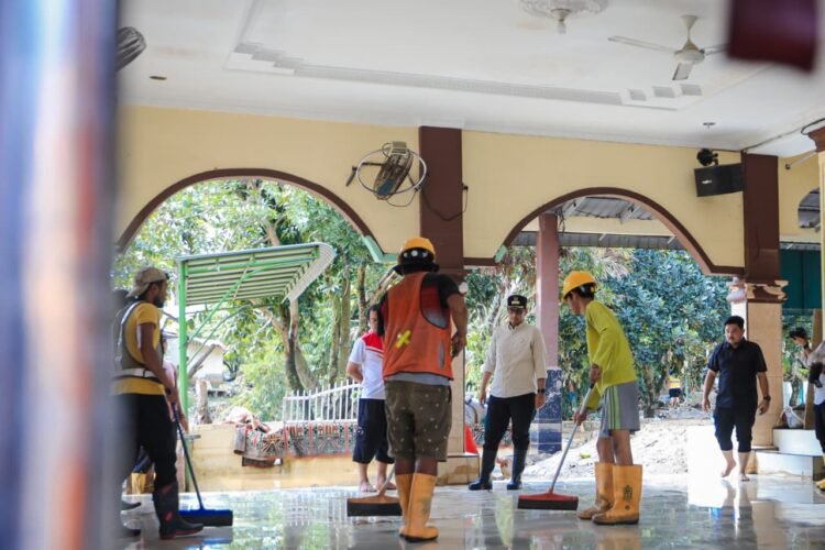 Terdampak Banjir, Rico Waas: Pemko Akan Bantu Perbaikan Masjid Muslimin Kwala Bekala