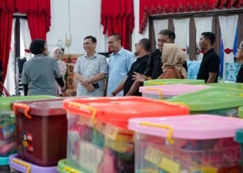 Uluran Tangan Pemko Medan untuk Wartawan yang Tetap Bertugas di Tengah Banjir