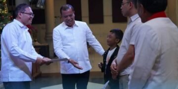 Bupati Karo Hadiri Ibadah Minggu dengan Membawa Sukacita dalam Rangka Safari Natal 2025