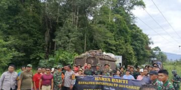Polsek Mardingding Bersama TNI dan Warga Gelar Gotong Royong di Desa Lingga Muda