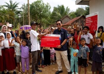 Danau Kemiri Pagardewa Jadi Motor Ekonomi Baru, Program CSR PGN Dongkrak Pendapatan Petani Karet Hingga 33 Persen