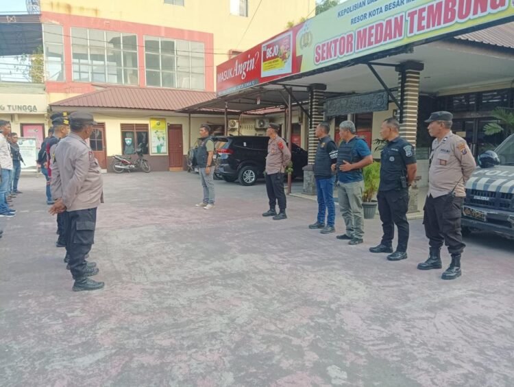 Grebek Bantaran Rel di Desa Tembung, Polisi Amankan Enam Orang