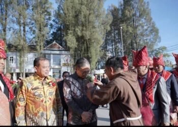 Bupati Karo Hadiri Pentahbisan 8 Imam Baru di Gereja St. Fransiskus Assisi Berastagi