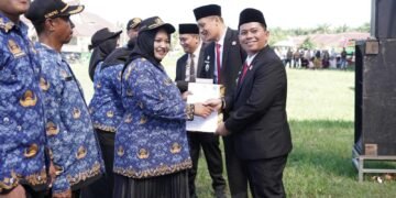 Sebanyak 1811 SK Pengangkatan PPPK Paruh Waktu Jabatan Fungsional Kesehatan dan Tenaga Teknis Diserahkan 