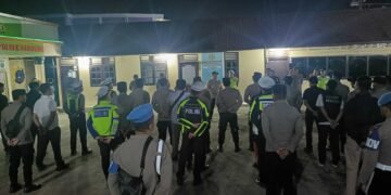 Kapolres Pimpin Apel Malam Guna Inginkan Keamanan Pergantian Tahun 2025 ke 2026