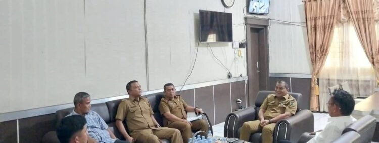 Sekdakab Palas Terima Kunjungan DPRD kota Sibolga Dalam Rangka Dukungan Rekomendasi Pembukaan Kembali Jalur Penerbangan