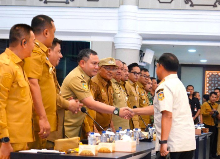 Upaya Mempercepat Pemulihan Bencana, Bupati Pakpak Bharat sampaikan Data Saat Rakor Bersama Mendagri