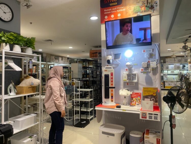 Tahun Baru 2026: Tak Harus Mewah, Teknologi Cerdas AZKO Bikin Hunian Lebih Aman