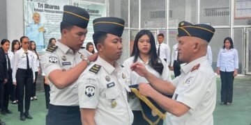 Pejabat Struktural Rutan Kabanjahe Terima Kenaikan Pangkat dalam Apel Pagi