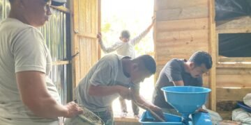 Dukung Ekonomi Hijau, Pelindo Regional 1 Serahkan Alat Pembuatan Briket kepada Kelompok Marsada Tani