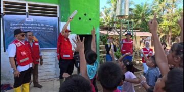 JSI dan Savanna Sumatera Salurkan Bantuan Pendidikan bagi Korban Bencana Sibolga