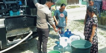 Brimob Polda Sumut Tuntaskan Sumur Bor dan Distribusi Air Bersih bagi Warga Hutabalang Pascabencana