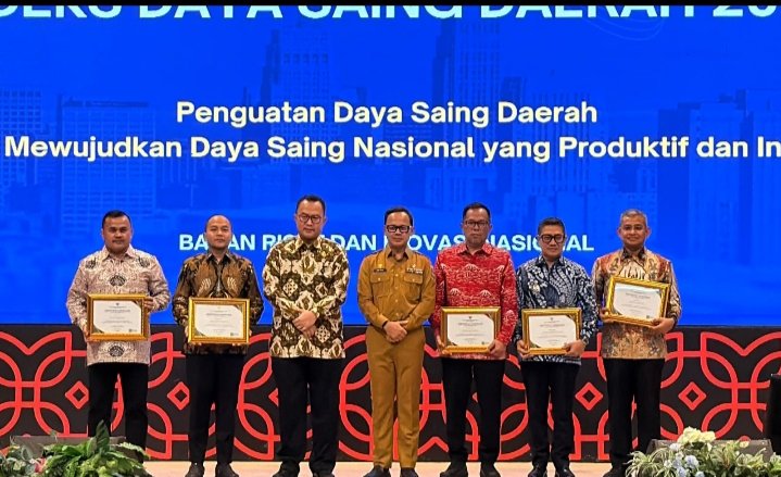Pemko Medan Terima Sertifikat IDSD 2025 dari BRIN: Bukti Daya Saing Kota Meningkat
