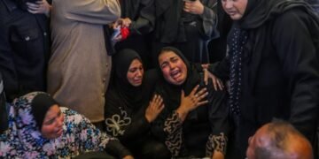 Investigasi Al Jazeera: Senjata Terlarang Israel Diduga “Menguapkan” Ribuan Warga Gaza