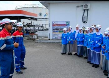 Pertamina Patra Niaga Regional Sumbagut Terima Kunjungan Edukatif Pesantren Darularafah Raya di Fuel Terminal Medan