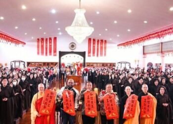 Bupati Dan Wakil Bupati Karo Hadiri Perayaan Hari Imlek di Vihara Dharma Shanti Berastagi