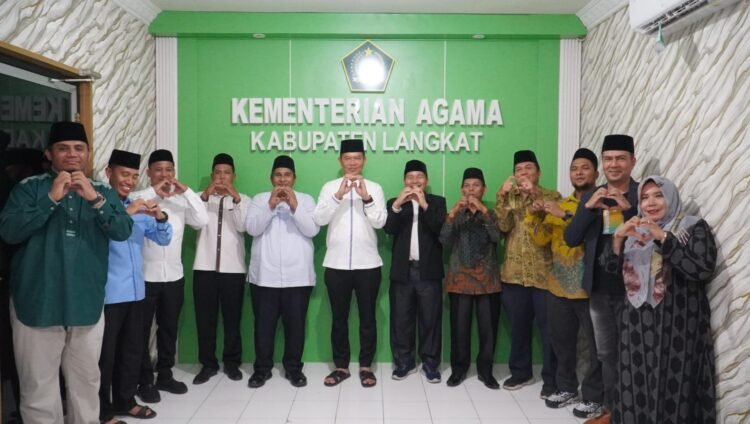 Sekda Langkat Buka Puasa Bersama Ratusan Guru PAI, Komitmen Wujudkan Langkat Religius