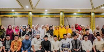 Tarawih Bersama di Rumah Dinas Wali Kota, Jamaah Diajak Tingkatkan Etos Kerja Selama Ramadan