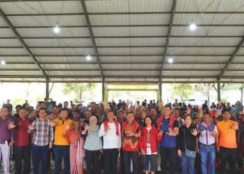 Bupati Karo Hadiri Sambang Warga dan Gerakan Indonesia ASRI di Desa Payung