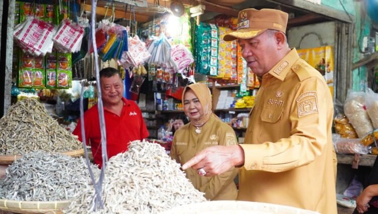 Bupati Langkat Sidak Pasar Baru Stabat, Pastikan Harga Sembako Terkendali Jelang Idul Fitri