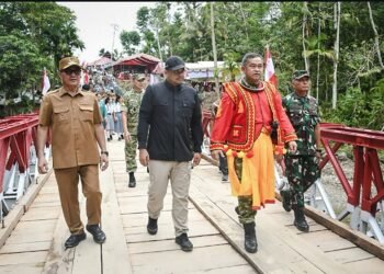 Resmikan Jembatan Bailey di Nias Bersama KSAD, Bobby Nasution Harap Mobilitas Masyarakat Semakin Lancar