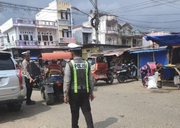 Tumbuhkan Kesadaran Tertib Lalu Lintas, Satgas Kamseltibcar Lantas Gelar Patroli dan Pengurai Kepadatan Kenderaan