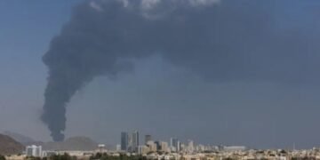 Drone Iran Hantam Ladang Minyak Utama Abu Dhabi: Kebakaran Besar Melanda