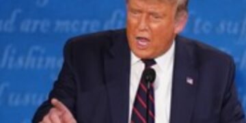 Peringatkan Ranjau Laut di Selat Hormuz, Trump Ancam Habisi Iran