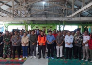 Pemkab Karo Sambang Warga dan Laksanakan Gerakan Indonesia ASRI di Desa Gajah