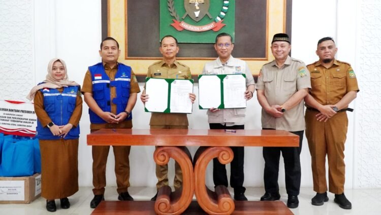 Pemkab Langkat Salurkan Bantuan Presiden untuk Korban Banjir