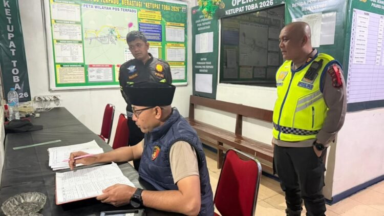 Kapolres Karo Cek Pos Pengamanan Malam Hari, Pastikan Personel Siaga Layani Masyarakat