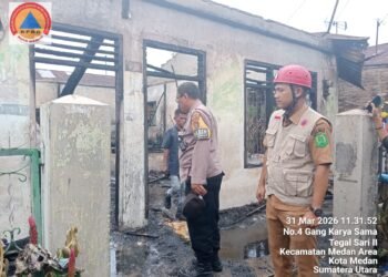 3 Rumah Semi Permanen di Bromo Medan Terbakar