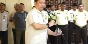 Sekretariat DPRD Medan Gelar Apel Pagi dan Pelepasan Sekwan Muhammad Ali Sipahutar