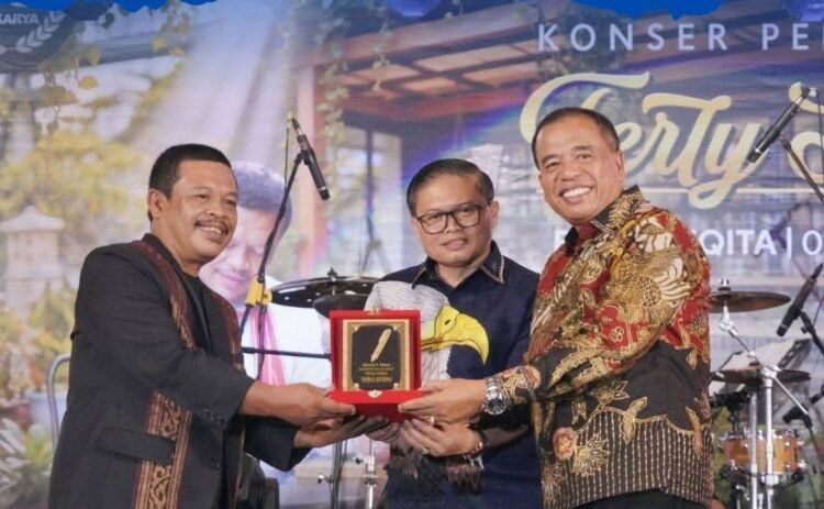 Wujudkan Karo Berbudaya,Bupati Karo Hadiri Konser Emas Ferly Sitepu