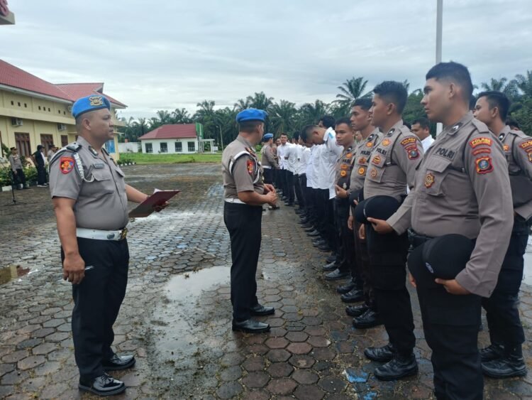 Polres Padang Lawas Kasi Propam Melaksanakan Ops Gaktiblin di Lapangan Mapolres