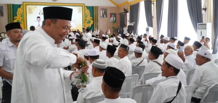 Bupati Tepung Tawari 398 Jemaah Calon Haji Langkat