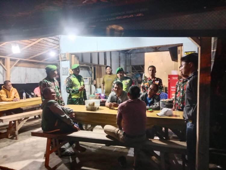 Danramil 02/Kutalimbaru Gelar Patroli Pos Kamling Bersama LMP