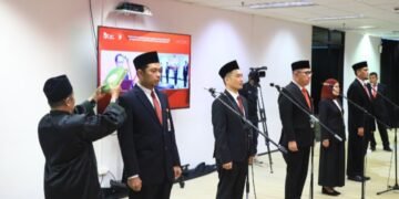 OJK Lantik Kepala Departemen dan Kepala OJK Daerah