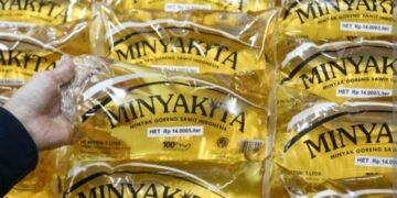 Harga Plastik Naik, Pembeli Minyak Goreng Curah Berpaling ke Minyakita