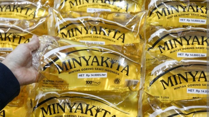 Harga Plastik Naik, Pembeli Minyak Goreng Curah Berpaling ke Minyakita