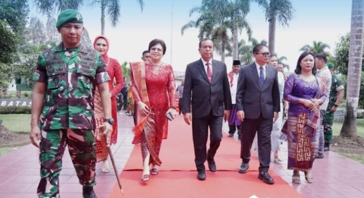 Danyonif 125/SMB Ditabalkan Jadi Marga Ginting, Bupati Karo Jadi Orangtua Adat