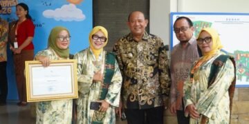 Bupati Langkat Raih Penghargaan Revitalisasi Bahasa Daerah Dari Kemendikdasmen