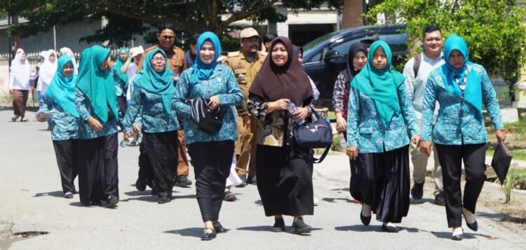 Endang Syah Afandin Perkuat Desa Perdamaian Menuju Juara Aku Hatinya PKK Sumut
