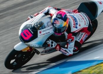 Start Posisi 17, Veda Ega Nyaris Naik Podium di Ajang Moto3 Prancis