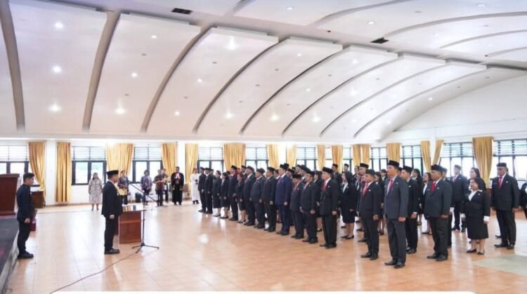 Bupati Karo Lantik Pejabat Administrator, Pengawas, dan Kepala UPTD Puskesmas