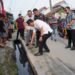 Atasi Banjir Mabar, Rico Waas Instruksikan Normalisasi Drainase