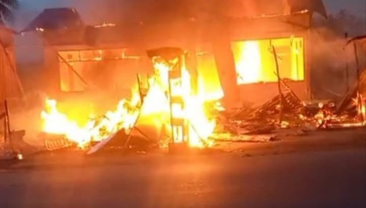 2 Rumah Permanen di Batunadua Julu Terbakar