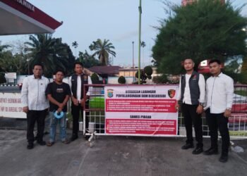 Jaga Kuota Tepat Sasaran, Sat Reskrim Polres Padang Lawas Sebar Spanduk Larangan Penyalahgunaan BBM Bersubsidi