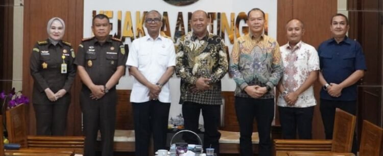 Syah Afandin Perkuat Sinergi dengan Kajati Sumut Wujudkan Pemerintahan Bersih
