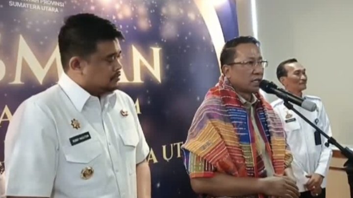Menkum Supratman Resmikan 6.110 Posbakum di Sumut, Gubernur Bobby Nasution Ungkap Hal Ini!